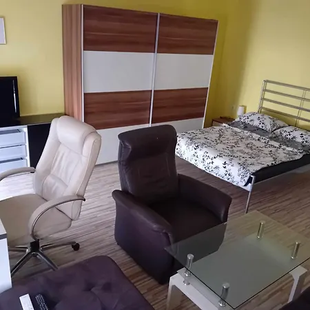 Appartement Two Bedroom City Center Apartment *